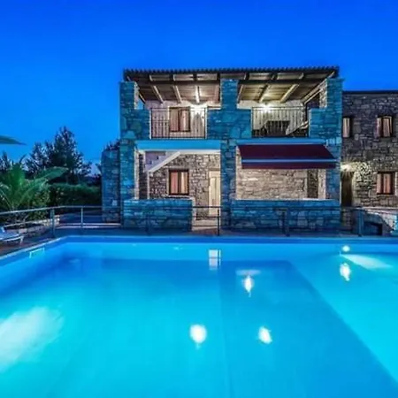 With Pool, Appartement *