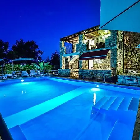Appartement With Pool, *