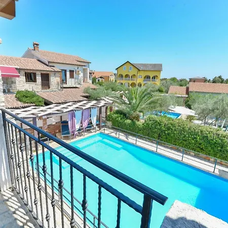 Appartement With Pool, *